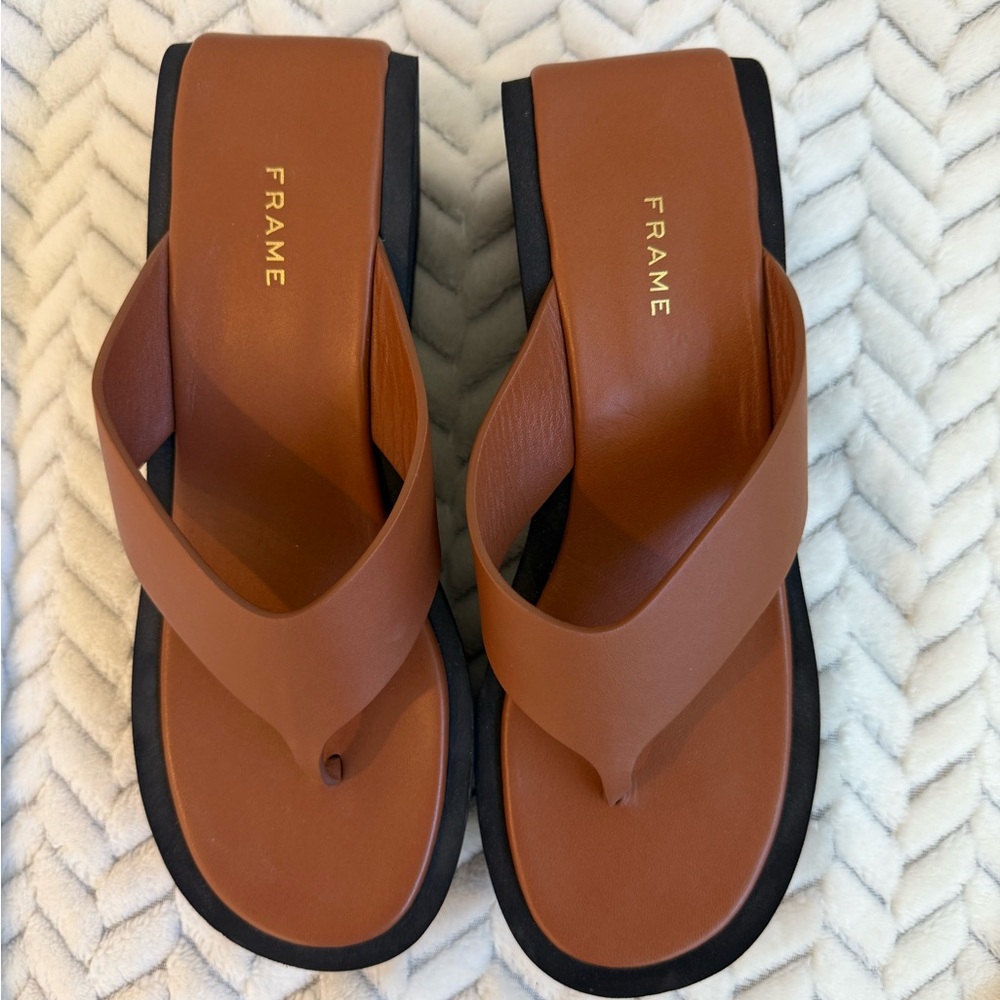 Frame Brown and Black Slide Sandals